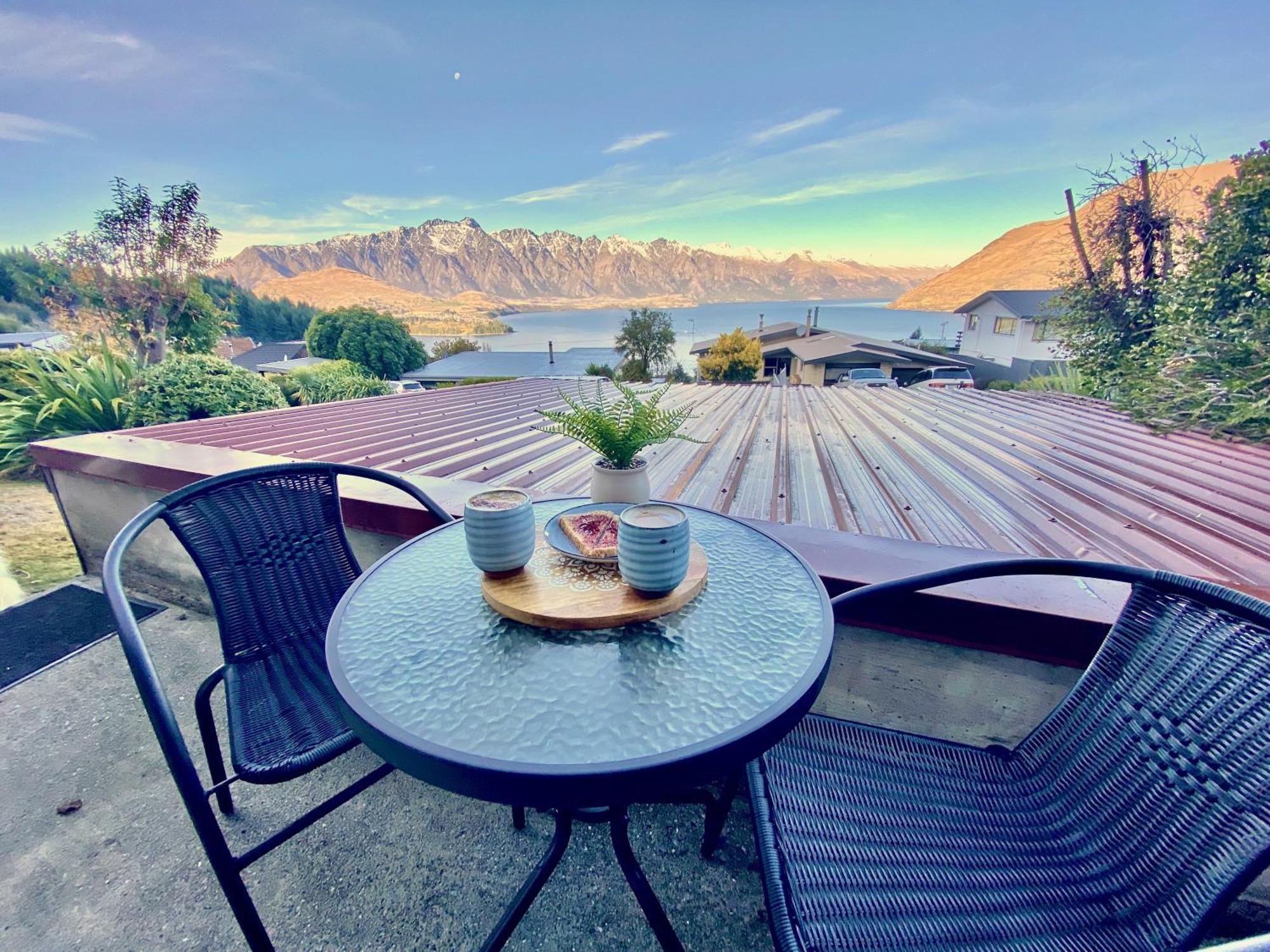 Comfortable Mountain View Studio Κουίνσταουν Εξωτερικό φωτογραφία